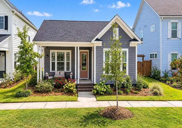 Photo 3 of Single family home for sale at 321 Baritone Rd, Summerville, SC 29486 | MLS# 26025155 | Listing updated on 2026-09-05