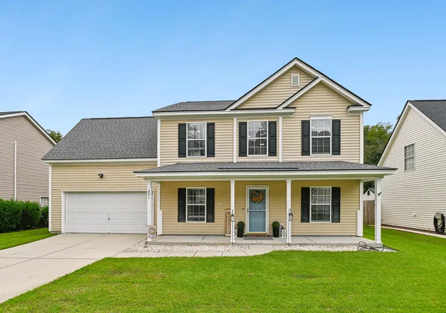 Photo 1 of Single family home for sale at 321 Eagle Ridge Rd, Summerville, SC 29485 | MLS# 26026709 | Listing updated on 2026-10-27