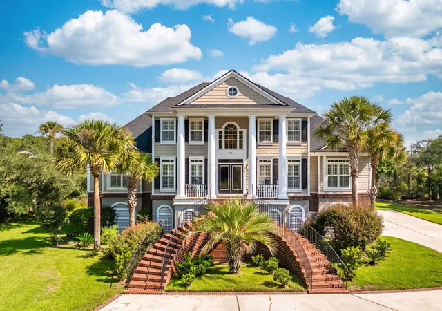 Photo 1 of Single family home for sale at 2384 Darts Cvs Way, Mount Pleasant, SC 29466 | MLS# 26025066 | Listing updated on 2026-09-09