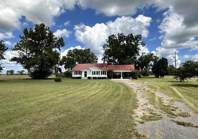 Photo 3 of Single family home for sale at 9715 Old State Rd, Cameron, SC 29030 | MLS# 26024853 | Listing updated on 2026-09-11