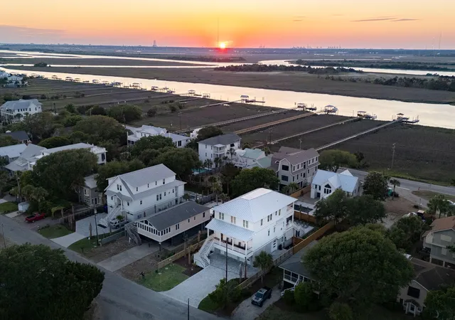 Photo 3 of Single family home for sale at 619 Carolina Blvd, Isle Of Palms, SC 29451 | MLS# 26024846 | Listing updated on 2026-09-02