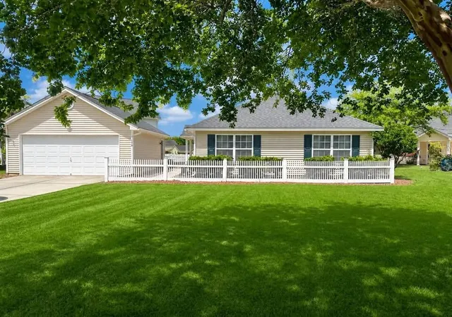 Photo 3 of Single family home for sale at 176 Moon Dance Ln, Summerville, SC 29483 | MLS# 26024717 | Listing updated on 2026-09-17