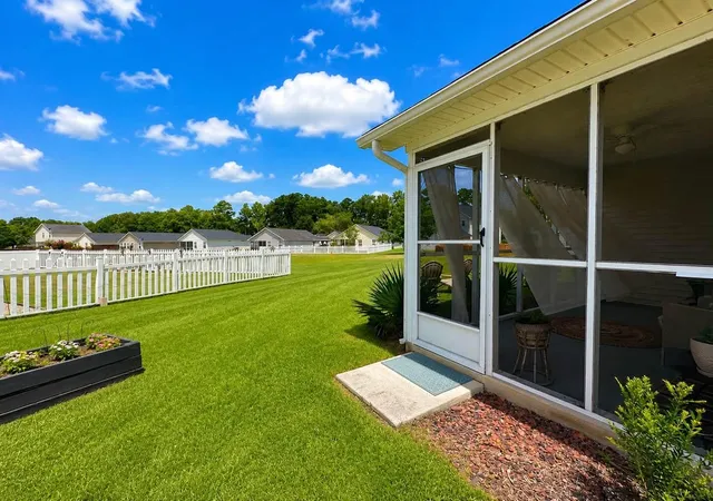 Photo 3 of Single family home for sale at 176 Moon Dance Ln, Summerville, SC 29483 | MLS# 26024717 | Listing updated on 2026-09-17