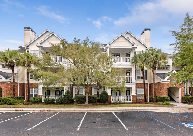 Townhouse for sale at 45 Sycamore Ave #Apt 1615, Charleston, SC 29407 | MLS# 26027749
