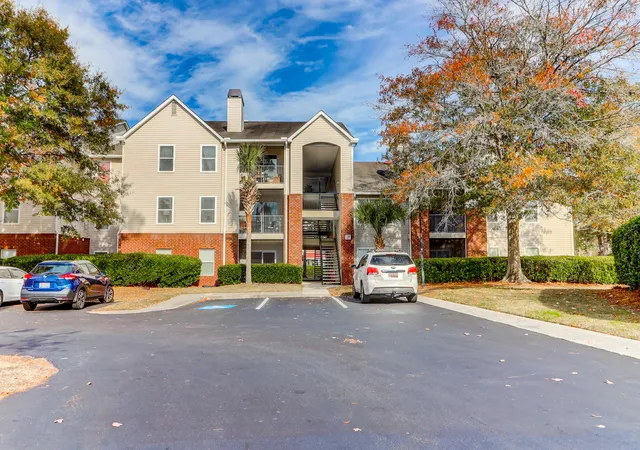 Photo 1 of Townhouse for sale at 2011 N Highway 17 #1900 Q, Mount Pleasant, SC 29466 | MLS# 26025372 | Listing updated on 2026-09-10