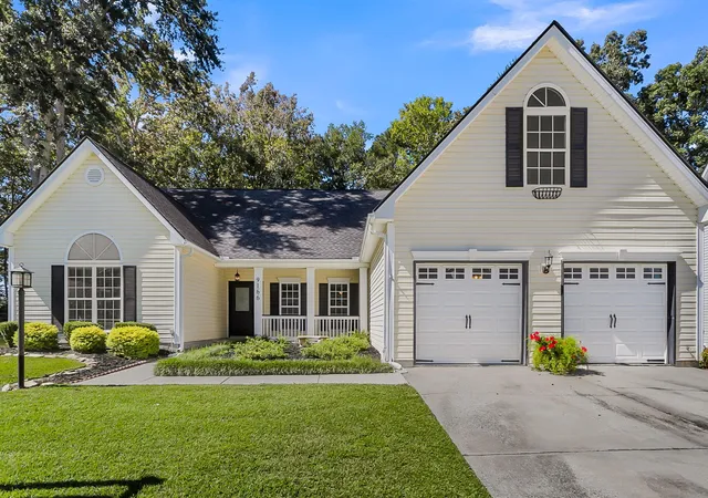 Photo 1 of Single family home for sale at 9166 Markleys Grv Blvd, Summerville, SC 29485 | MLS# 26027857 | Listing updated on 2026-10-15