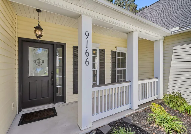 Photo 2 of Single family home for sale at 9166 Markleys Grv Blvd, Summerville, SC 29485 | MLS# 26027857 | Listing updated on 2026-10-15