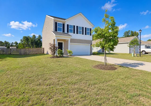 Photo 1 of Single family home for sale at 433 Pender Woods Dr, Summerville, SC 29486 | MLS# 26025314 | Listing updated on 2026-10-21