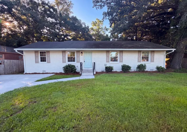 Photo 1 of Single family home for sale at 2697 Louise Dr, North Charleston, SC 29405 | MLS# 26025602 | Listing updated on 2026-09-11