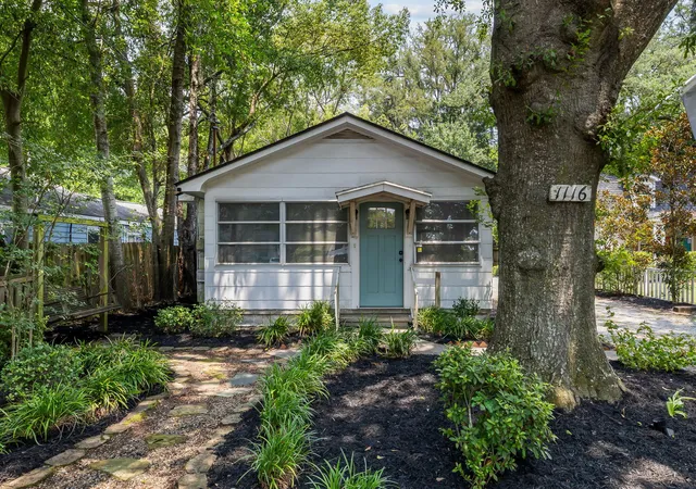 Photo 3 of Single family home for sale at 1116 Bexley St, North Charleston, SC 29405 | MLS# 26025238 | Listing updated on 2026-09-14