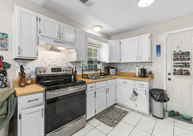 Photo 4 of Single family home for sale at 5626 Dobson St, North Charleston, SC 29406 | MLS# 26024902 | Listing updated on 2026-09-03