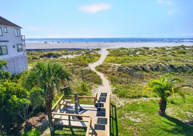 Photo 4 of Townhouse for sale at 8000 Palmetto Dr #301, Isle Of Palms, SC 29451 | MLS# 26025226 | Listing updated on 2026-09-10