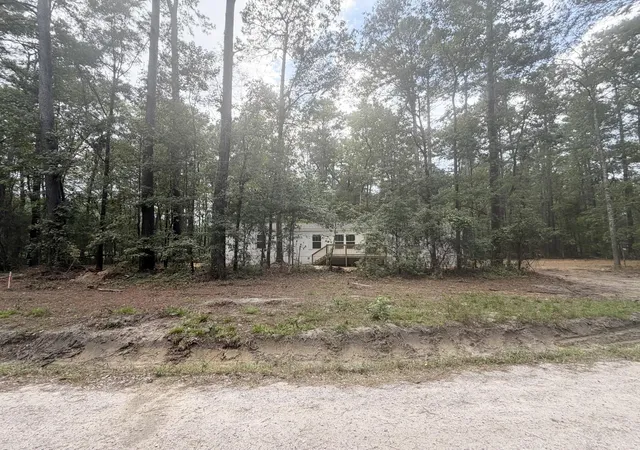 Photo 4 of Manufactured home for sale at 911 Poling Ln, Round O, SC 29474 | MLS# 26025425 | Listing updated on 2026-09-20