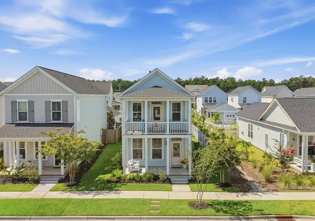 Photo 2 of Single family home for sale at 617 Trio Ln, Summerville, SC 29486 | MLS# 26025930 | Listing updated on 2026-10-26