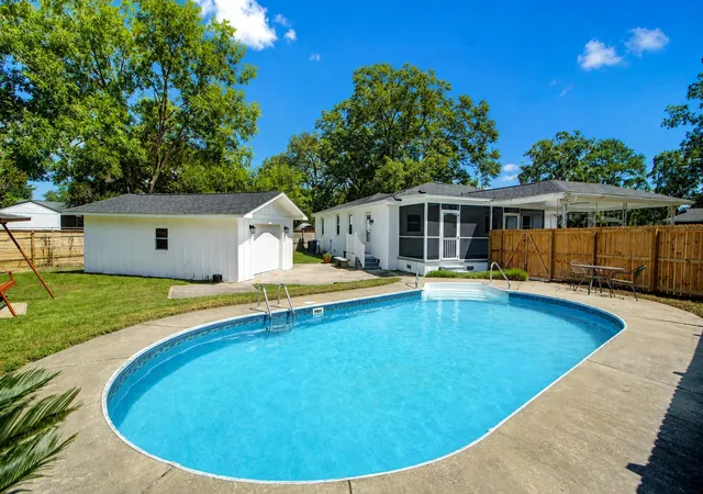 Photo 2 of Single family home for sale at 5135 Conway St, North Charleston, SC 29405 | MLS# 26025112 | Listing updated on 2026-09-11