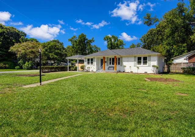 Photo 3 of Single family home for sale at 5135 Conway St, North Charleston, SC 29405 | MLS# 26025112 | Listing updated on 2026-09-11