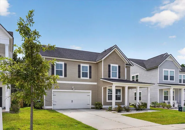 Photo 2 of Single family home for sale at 126 Red Blf St, Summerville, SC 29483 | MLS# 26024203 | Listing updated on 2026-09-10