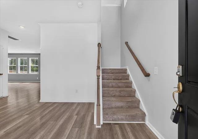Photo 4 of Single family home for sale at 126 Red Blf St, Summerville, SC 29483 | MLS# 26024203 | Listing updated on 2026-09-10