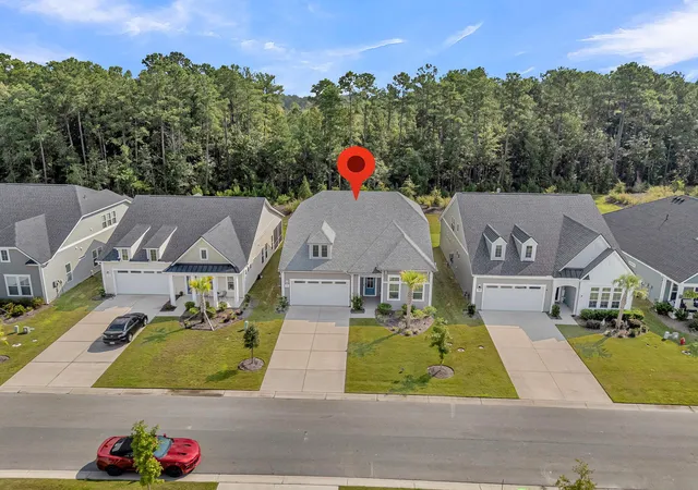 Photo 2 of Single family home for sale at 128 Summerwind Dr, Summerville, SC 29486 | MLS# 26024875 | Listing updated on 2026-09-11