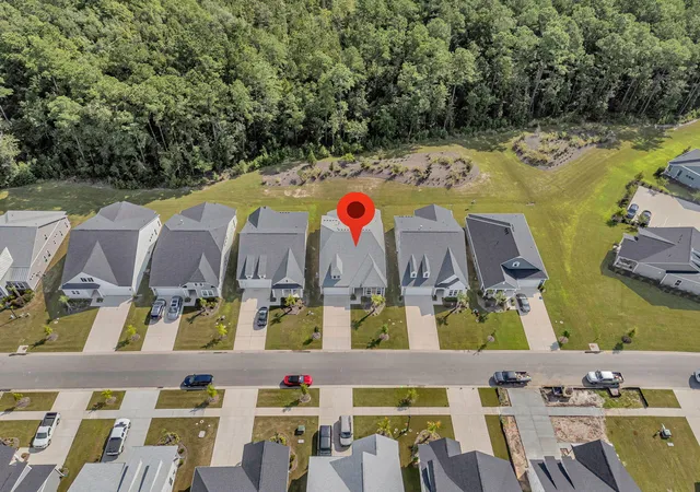 Photo 4 of Single family home for sale at 128 Summerwind Dr, Summerville, SC 29486 | MLS# 26024875 | Listing updated on 2026-09-11