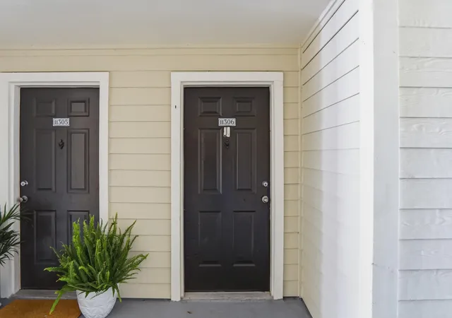 Photo 4 of Townhouse for sale at 700 Daniel Ellis Dr #Apt 11306, Charleston, SC 29412 | MLS# 26024774 | Listing updated on 2026-09-08
