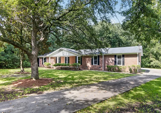 Photo 1 of Single family home for sale at 1070 Pine St, Hanahan, SC 29410 | MLS# 26026048 | Listing updated on 2026-10-29