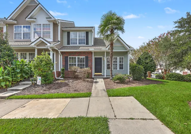 Townhouse for sale at 132 Hornby Cir, Goose Creek, SC 29445 | MLS# 26026346