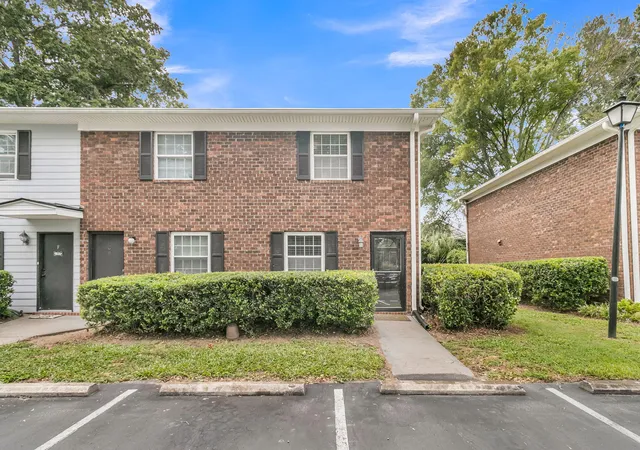 Photo 1 of Townhouse for sale at 21 Rivers Point Row #8h, Charleston, SC 29412 | MLS# 26025583 | Listing updated on 2026-09-17