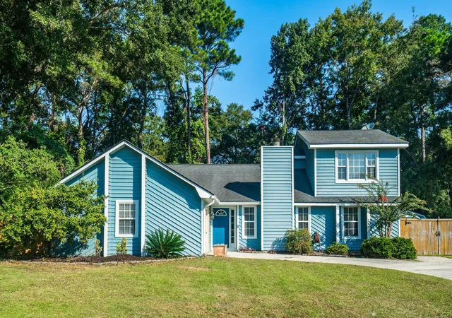 Photo 2 of Single family home for sale at 840 Ramblewood Cir, Mount Pleasant, SC 29464 | MLS# 26026376 | Listing updated on 2026-10-09