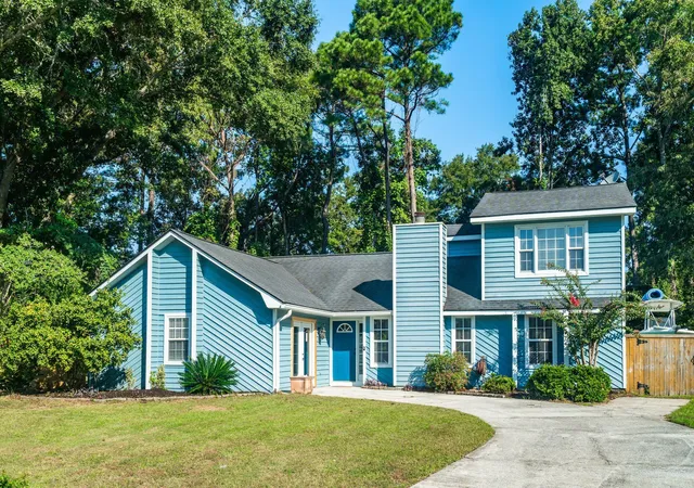 Photo 3 of Single family home for sale at 840 Ramblewood Cir, Mount Pleasant, SC 29464 | MLS# 26026376 | Listing updated on 2026-10-09