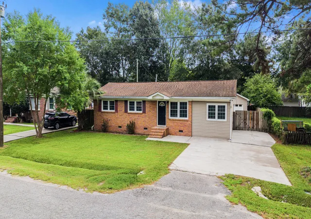 Photo 1 of Single family home for sale at 434 Clarine Dr, Goose Creek, SC 29445 | MLS# 26025556 | Listing updated on 2026-09-11