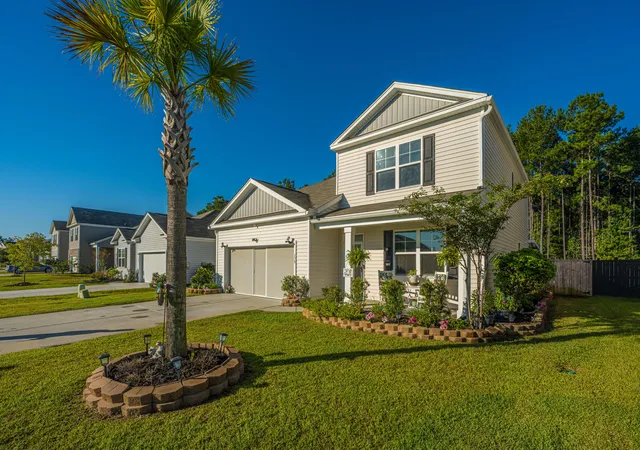 Photo 1 of Single family home for sale at 178 Oakwood Blvd, Summerville, SC 29486 | MLS# 26027345 | Listing updated on 2026-10-02