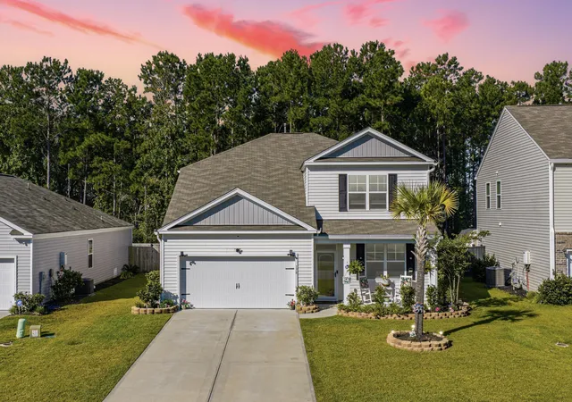 Photo 3 of Single family home for sale at 178 Oakwood Blvd, Summerville, SC 29486 | MLS# 26027345 | Listing updated on 2026-10-02