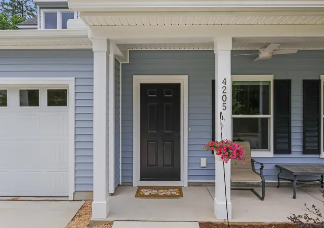 Photo 3 of Single family home for sale at 4205 Holw Wind Way, Summerville, SC 29485 | MLS# 26025152 | Listing updated on 2026-09-15
