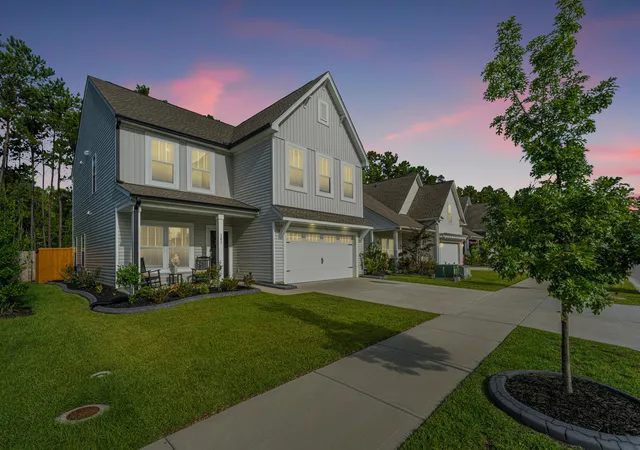 Photo 2 of Single family home for sale at 141 Surfbird Rd, Summerville, SC 29486 | MLS# 26025524 | Listing updated on 2026-10-02