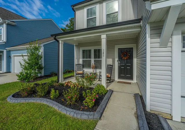 Photo 3 of Single family home for sale at 141 Surfbird Rd, Summerville, SC 29486 | MLS# 26025524 | Listing updated on 2026-10-02