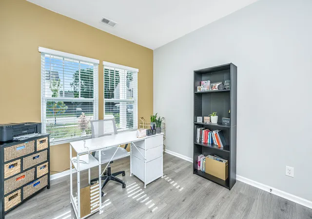 Photo 4 of Single family home for sale at 141 Surfbird Rd, Summerville, SC 29486 | MLS# 26025524 | Listing updated on 2026-10-02