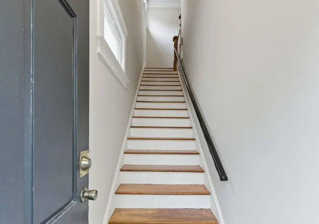 Photo 3 of Townhouse for sale at 8 Pitt St #B, Charleston, SC 29401 | MLS# 26025379 | Listing updated on 2026-09-09