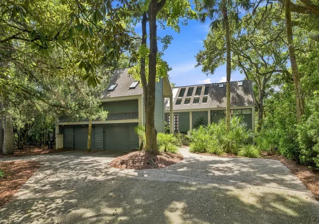 Photo 2 of Single family home for sale at 183 Glen Abbey, Johns Island, SC 29455 | MLS# 26024724 | Listing updated on 2026-09-07