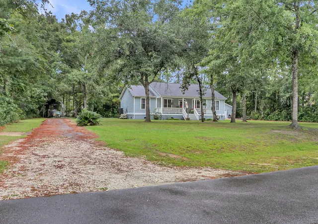 Photo 2 of Single family home for sale at 7243 Raw Dew Dr, Awendaw, SC 29429 | MLS# 26026825 | Listing updated on 2026-10-26