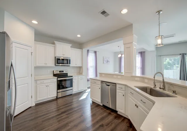 Photo 4 of Single family home for sale at 2101 Boykin Ln, Charleston, SC 29414 | MLS# 26027116 | Listing updated on 2026-10-09