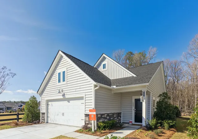 Photo 1 of Single family home for sale at 1008 Toadfish Run, Summerville, SC 29485 | MLS# 26025401 | Listing updated on 2026-09-18