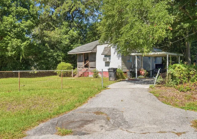 Photo 1 of Single family home for sale at 2902 Alabama Dr, North Charleston, SC 29405 | MLS# 26026646 | Listing updated on 2026-10-08