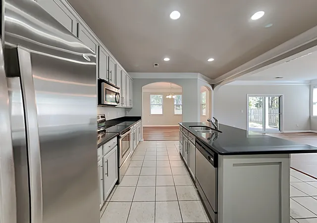 Photo 4 of Single family home for sale at 208 Laurel Crst Way, Summerville, SC 29486 | MLS# 26025592 | Listing updated on 2026-09-14
