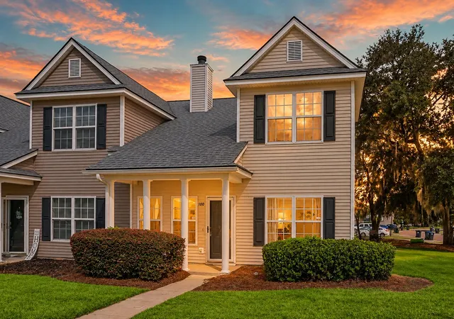 Photo 1 of Townhouse for sale at 100 Lynches River Dr, Summerville, SC 29485 | MLS# 26025457 | Listing updated on 2026-10-02