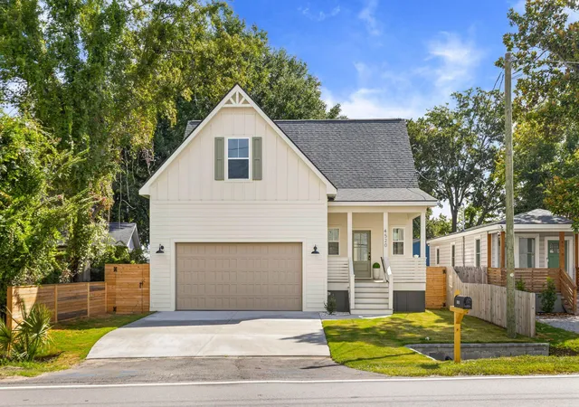 Photo 1 of Single family home for sale at 4520 Piggly Wiggly Dr, North Charleston, SC 29405 | MLS# 26025570 | Listing updated on 2026-09-11