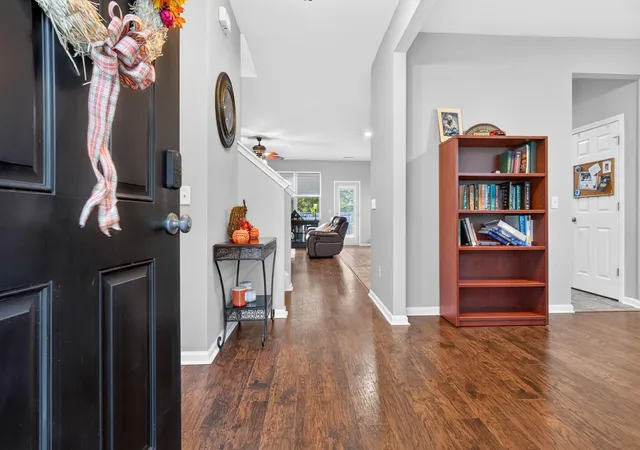 Photo 3 of Single family home for sale at 305 Deep River Rd, Summerville, SC 29486 | MLS# 26027183 | Listing updated on 2026-10-09