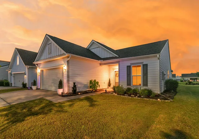 Photo 2 of Single family home for sale at 120 Garden Gate Way, Summerville, SC 29486 | MLS# 26023840 | Listing updated on 2026-09-01