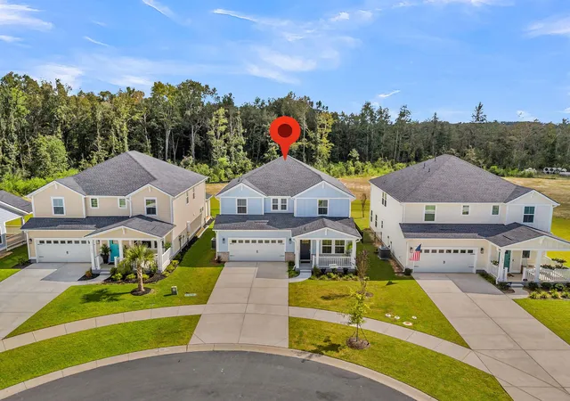Photo 3 of Single family home for sale at 355 Calm Water Way, Summerville, SC 29486 | MLS# 26026623 | Listing updated on 2026-10-25