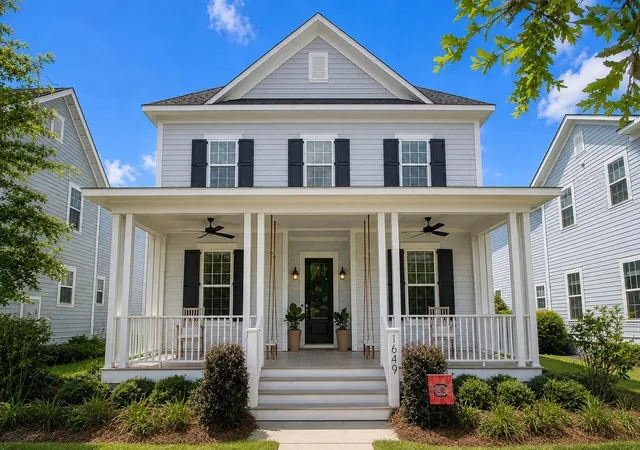 Photo 1 of Single family home for sale at 1649 Banning St, Mount Pleasant, SC 29466 | MLS# 26024643 | Listing updated on 2026-09-17